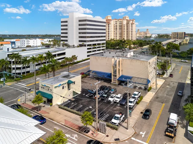 a view of a street with building