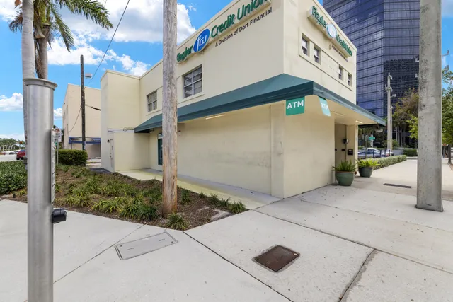 $60,000 | 215 5th Street, West Palm Beach, FL 33401