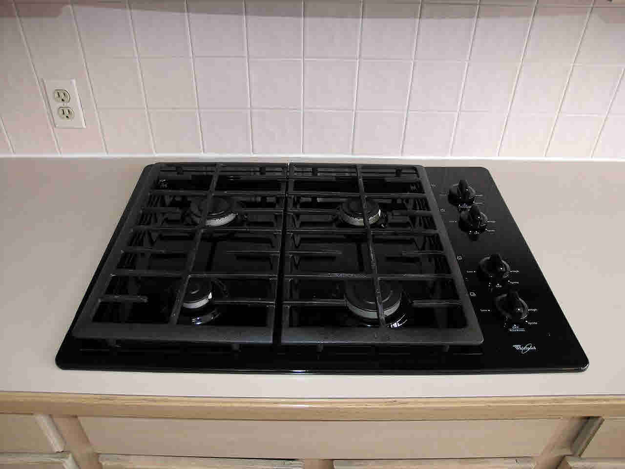 1414 Kings Pointe Road Grand Blanc, MI 48439 - Photo 19 of 50 21425499-18.JPG