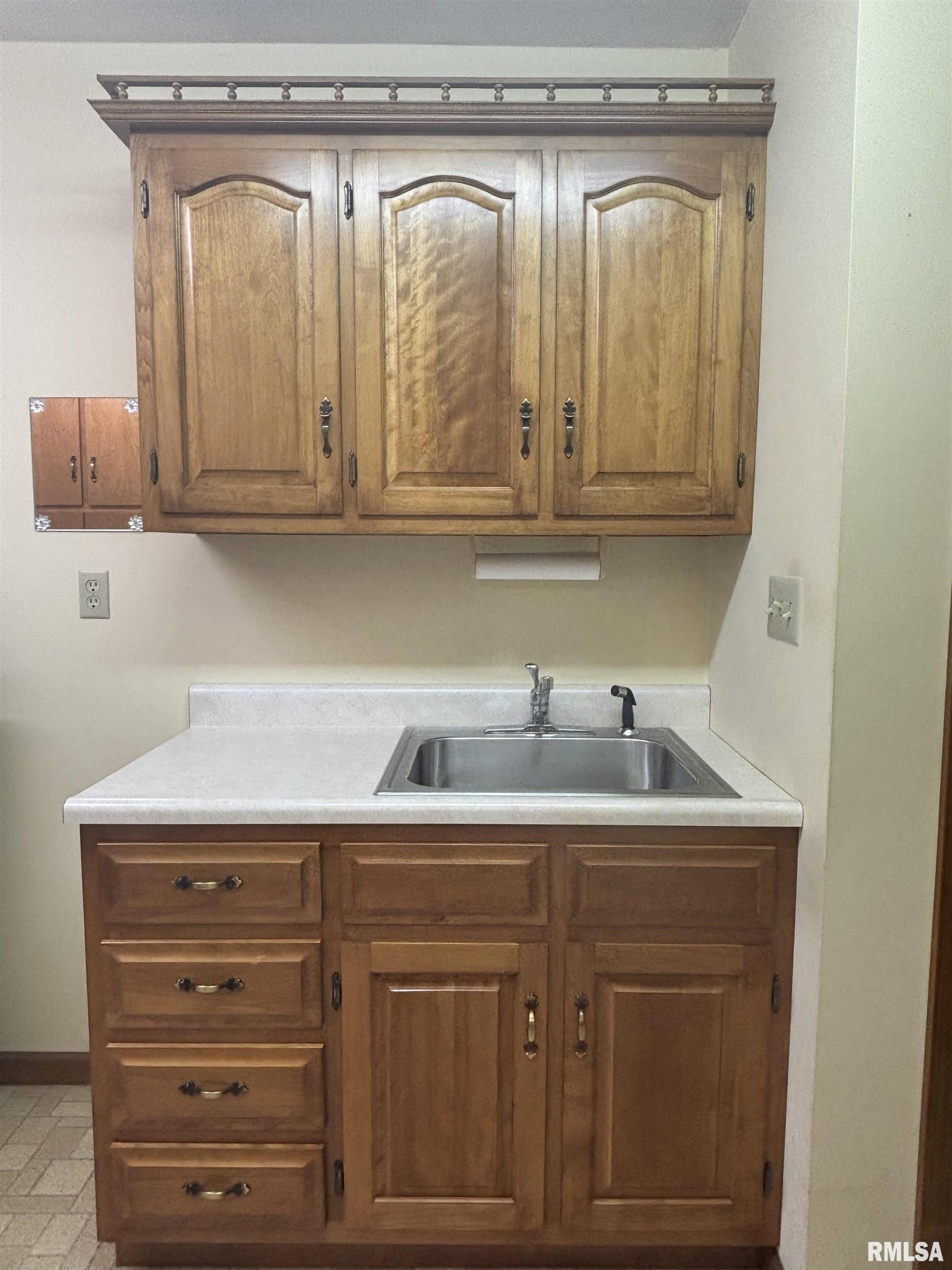 2524 Winfield Drive Springfield, IL 62704 - Photo 16 of 32