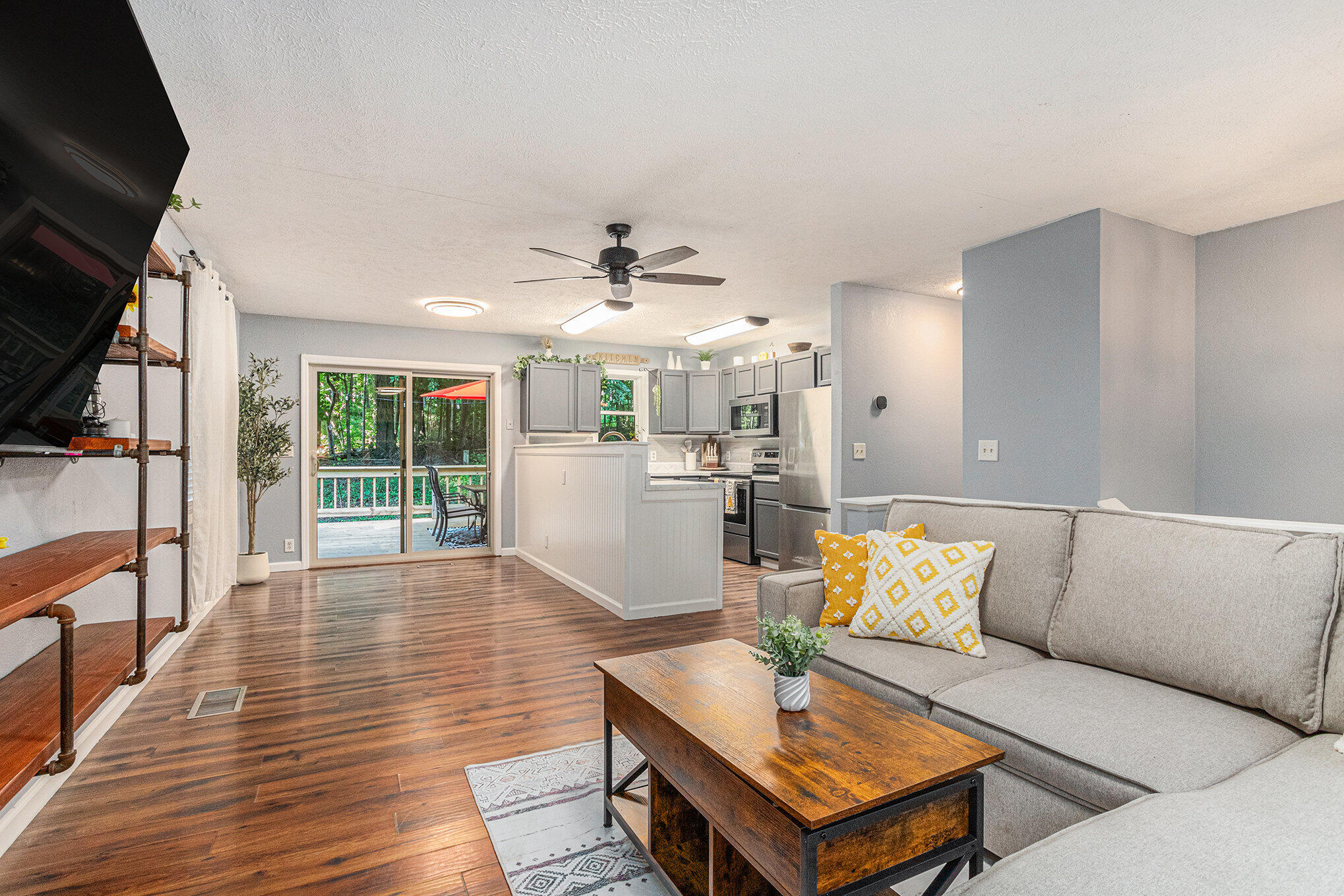2645 Oak Forest Road Niles, MI 49120 - Photo 4 of 15 005_file_287