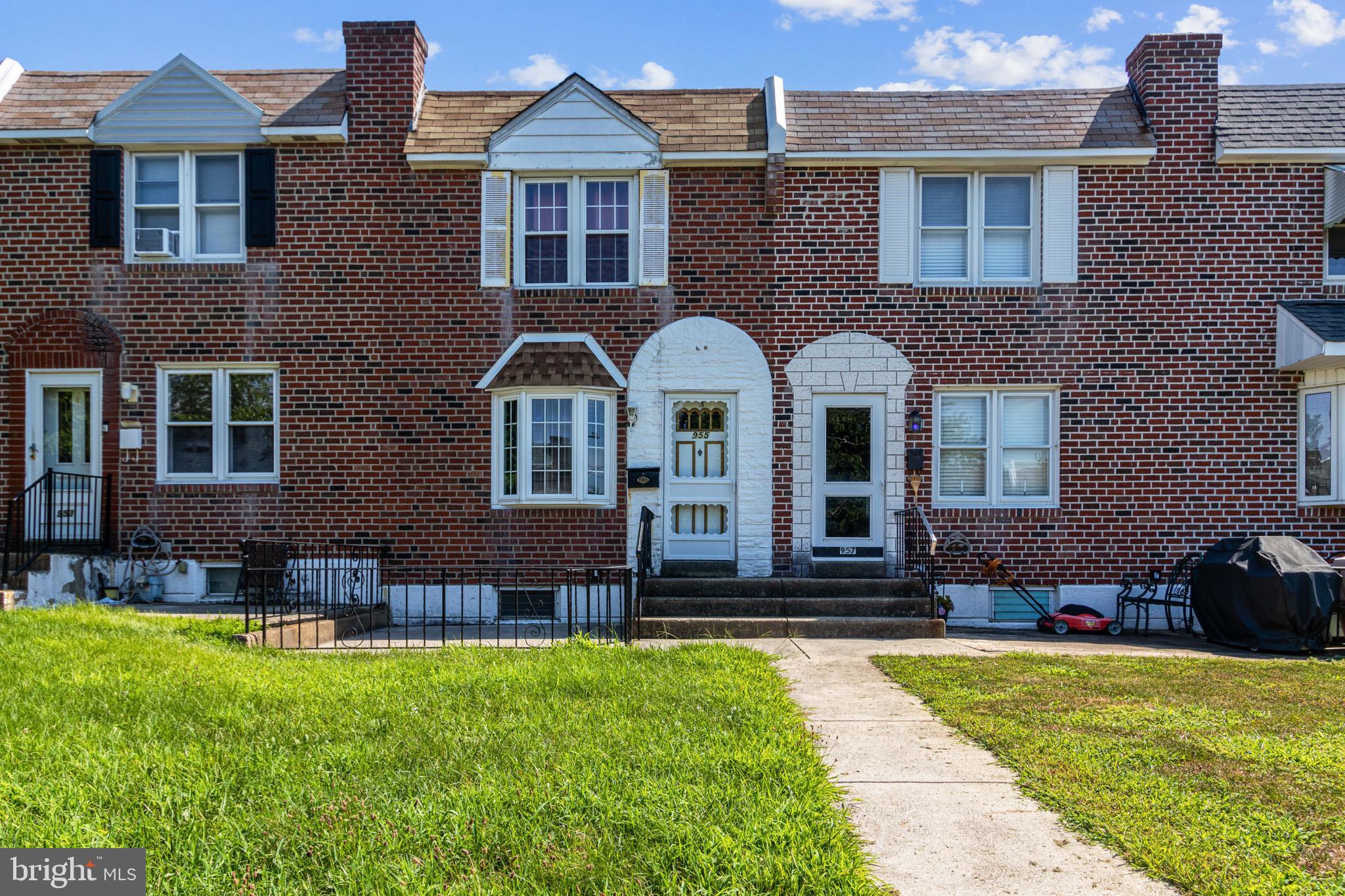 955 Grant Road Folcroft, PA 19032 - Photo 1 of 30