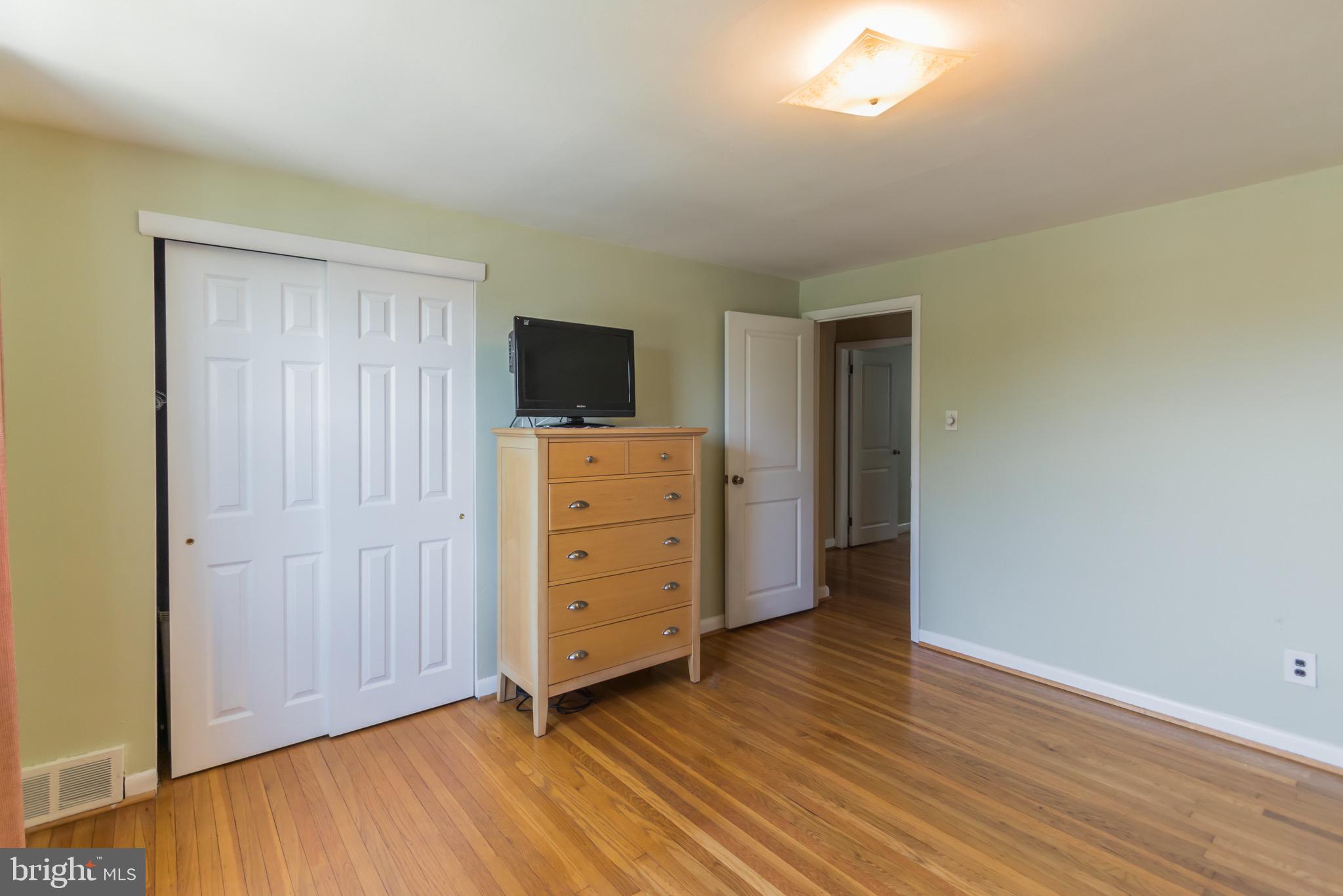 955 Grant Road Folcroft, PA 19032 - Photo 21 of 30