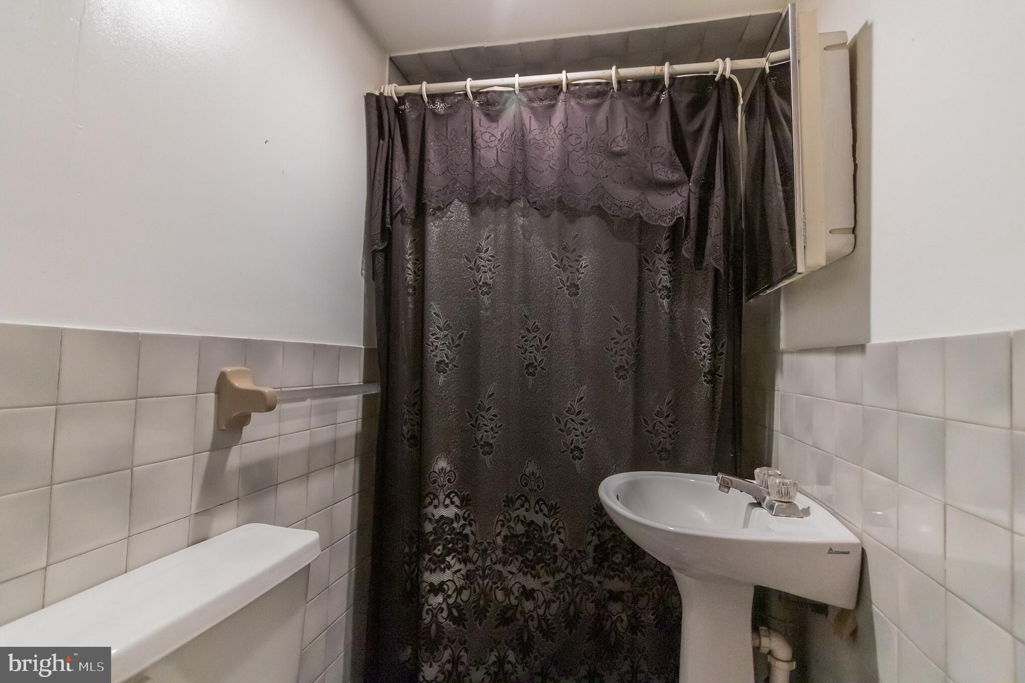 955 Grant Road Folcroft, PA 19032 - Photo 25 of 30