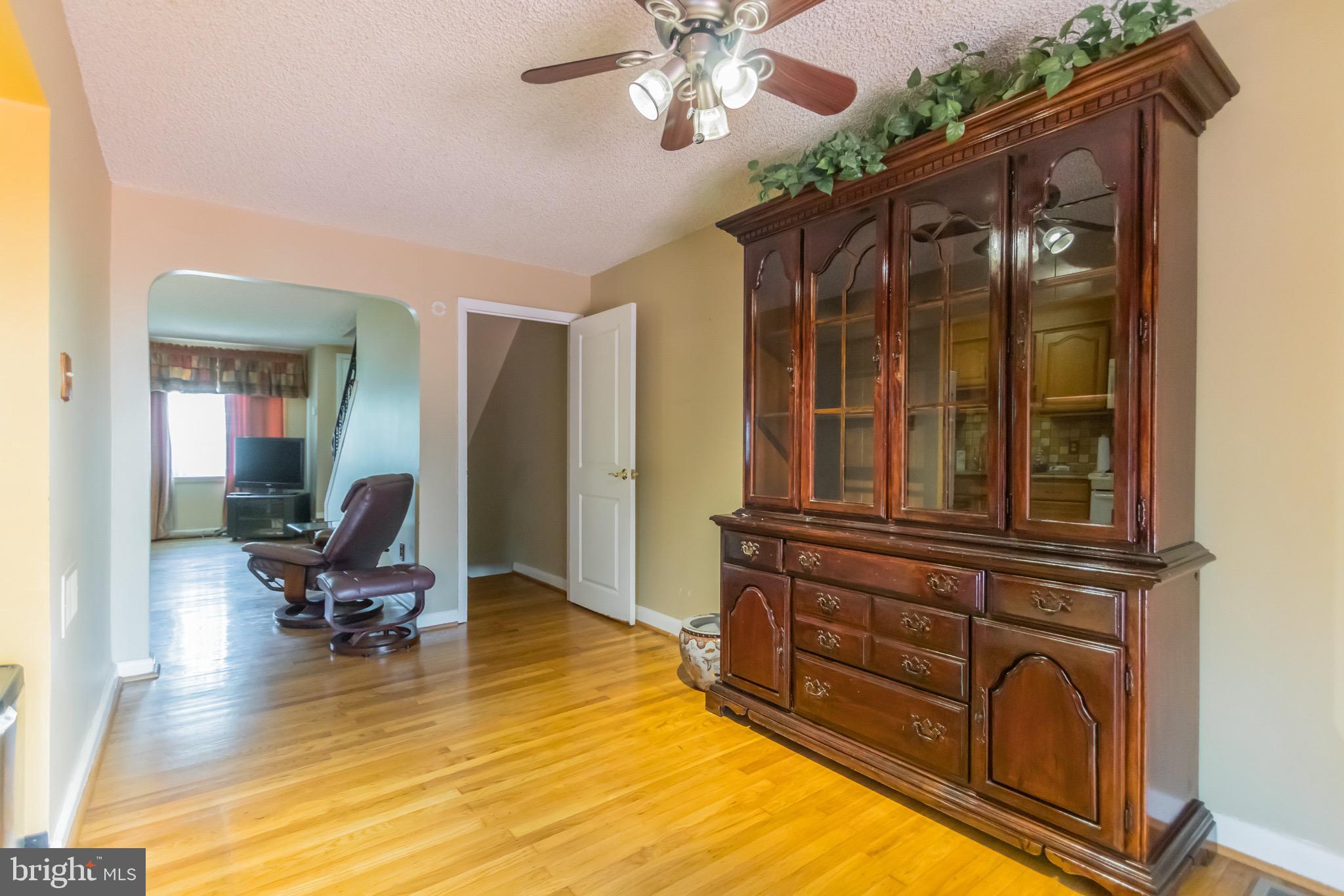 955 Grant Road Folcroft, PA 19032 - Photo 9 of 30