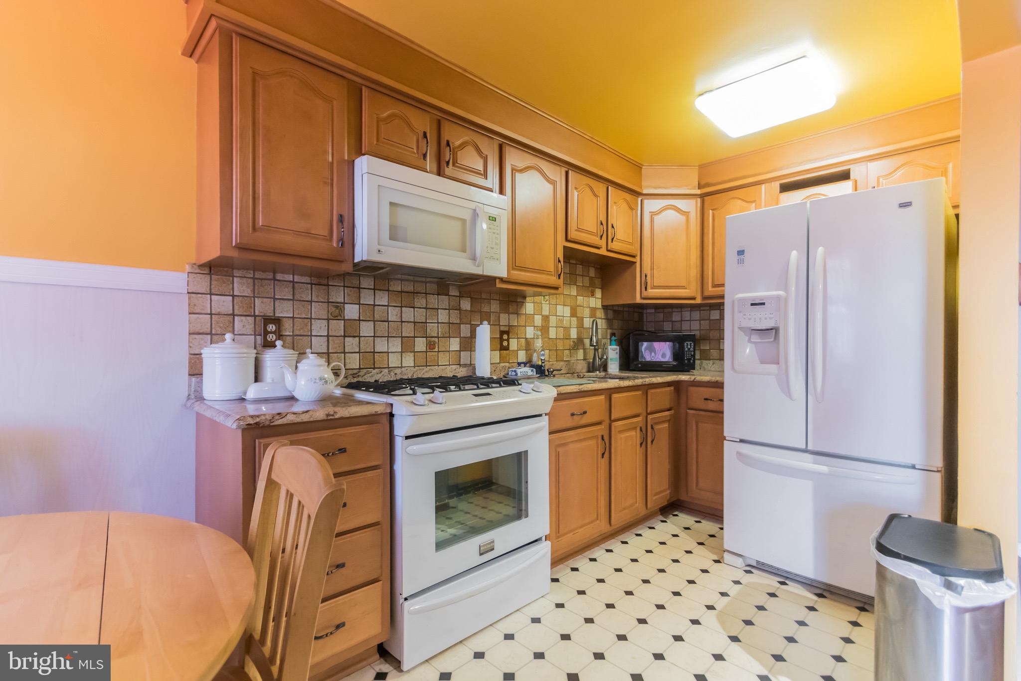 955 Grant Road Folcroft, PA 19032 - Photo 10 of 30