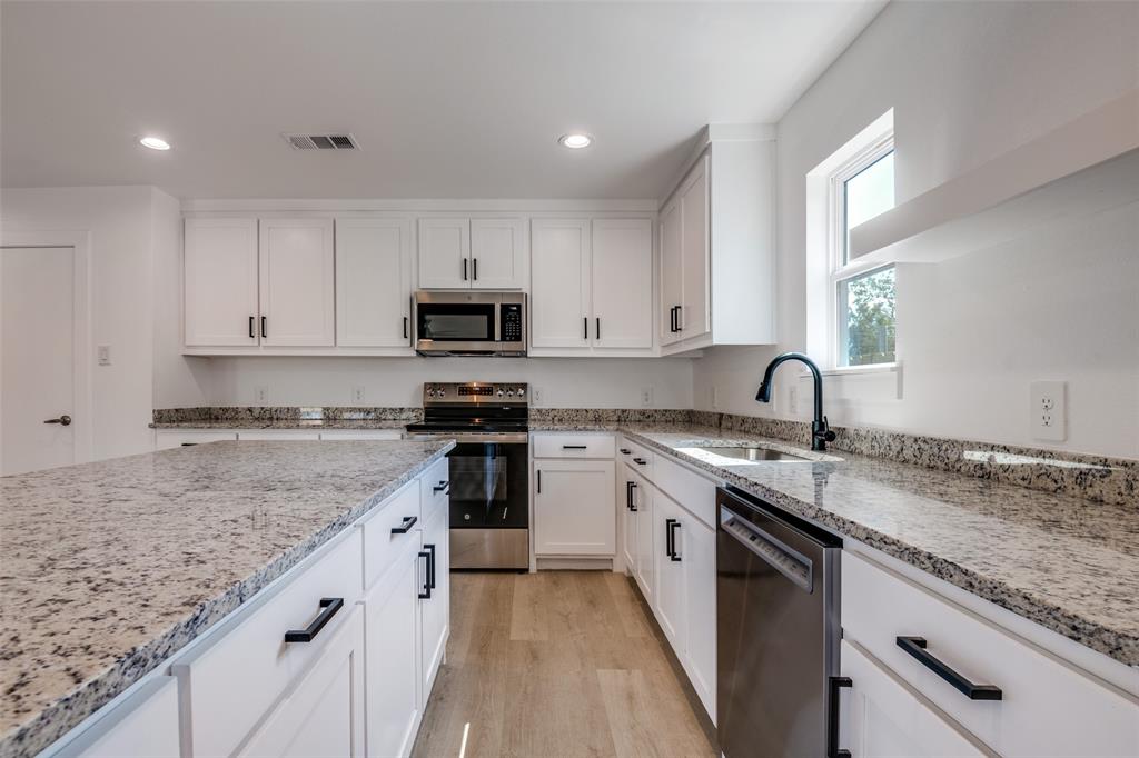 202 Campbell Street Terrell, TX 75160 - Photo 3 of 12