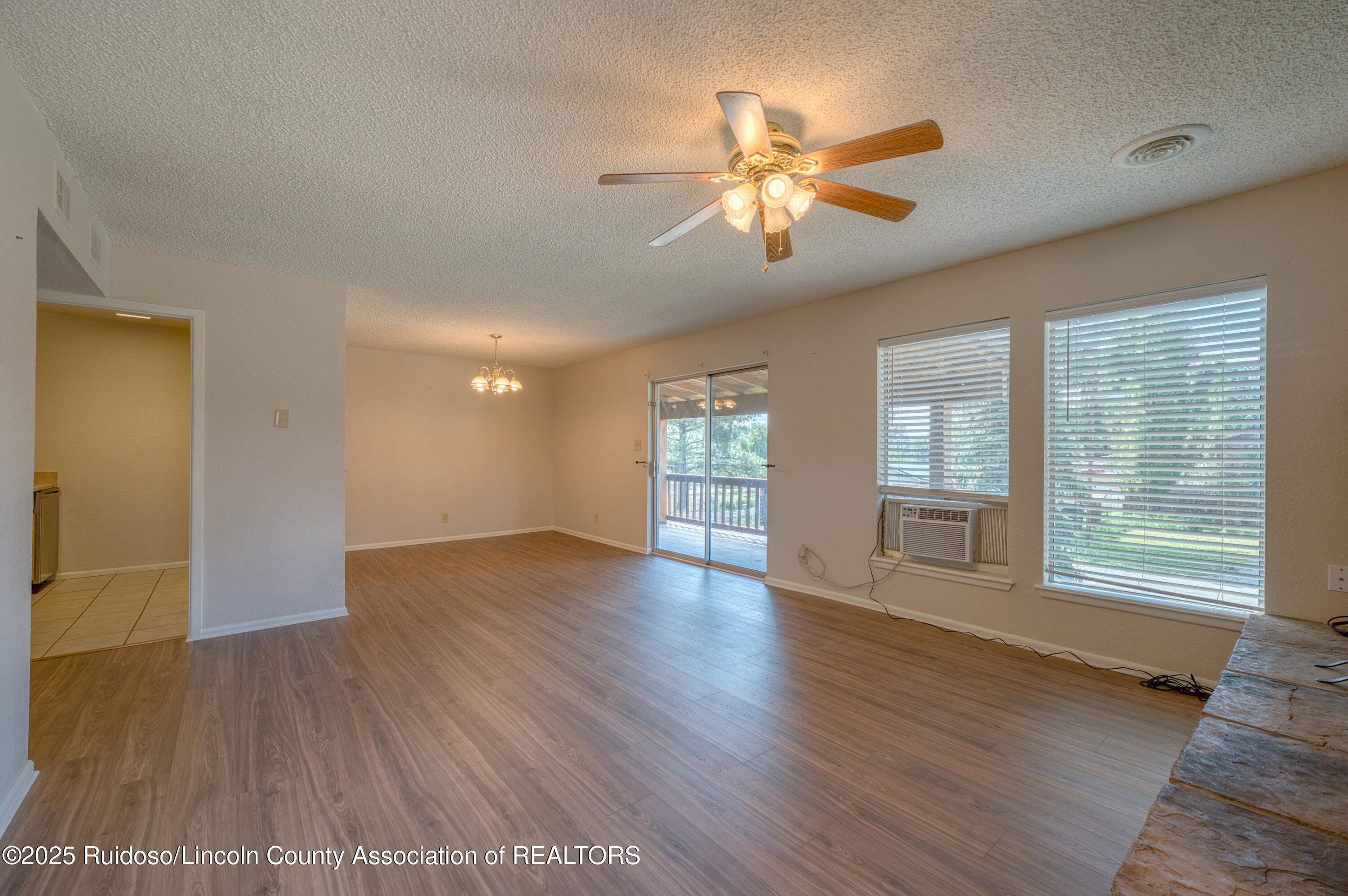 102 Raymond Buckner Drive, Unit 8 Ruidoso, NM 88345 - Photo 4 of 26 Gallery Image 4