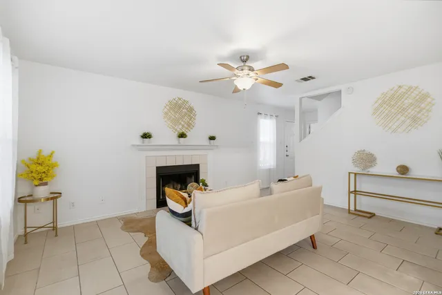 $1,500 | 6126 Celtic, San Antonio, TX 78240
