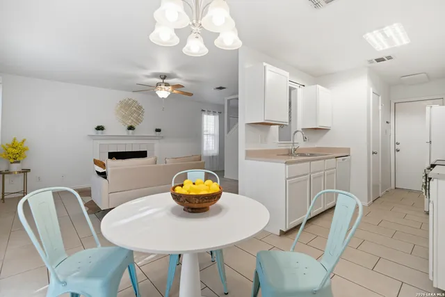 $1,500 | 6126 Celtic, San Antonio, TX 78240