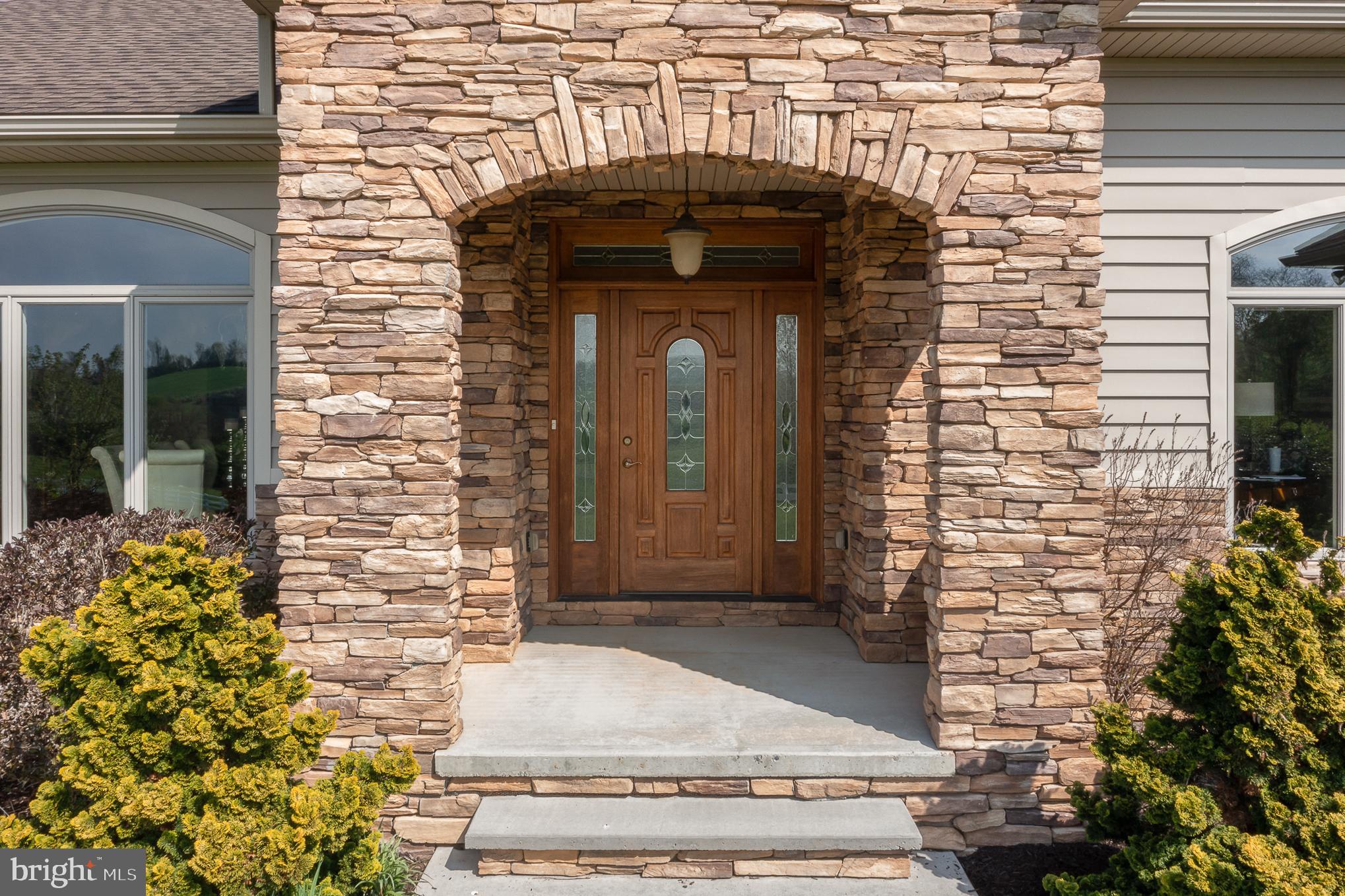 253 Bonnybrook Road Carlisle, PA 17015 - Photo 3 of 61 Gallery Image 3