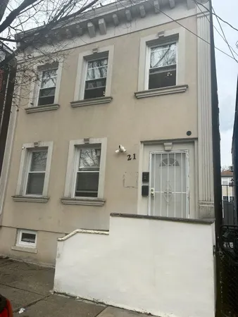 $1,650 | 21 Tillinghast Street, Unit 2, Newark, NJ 07108