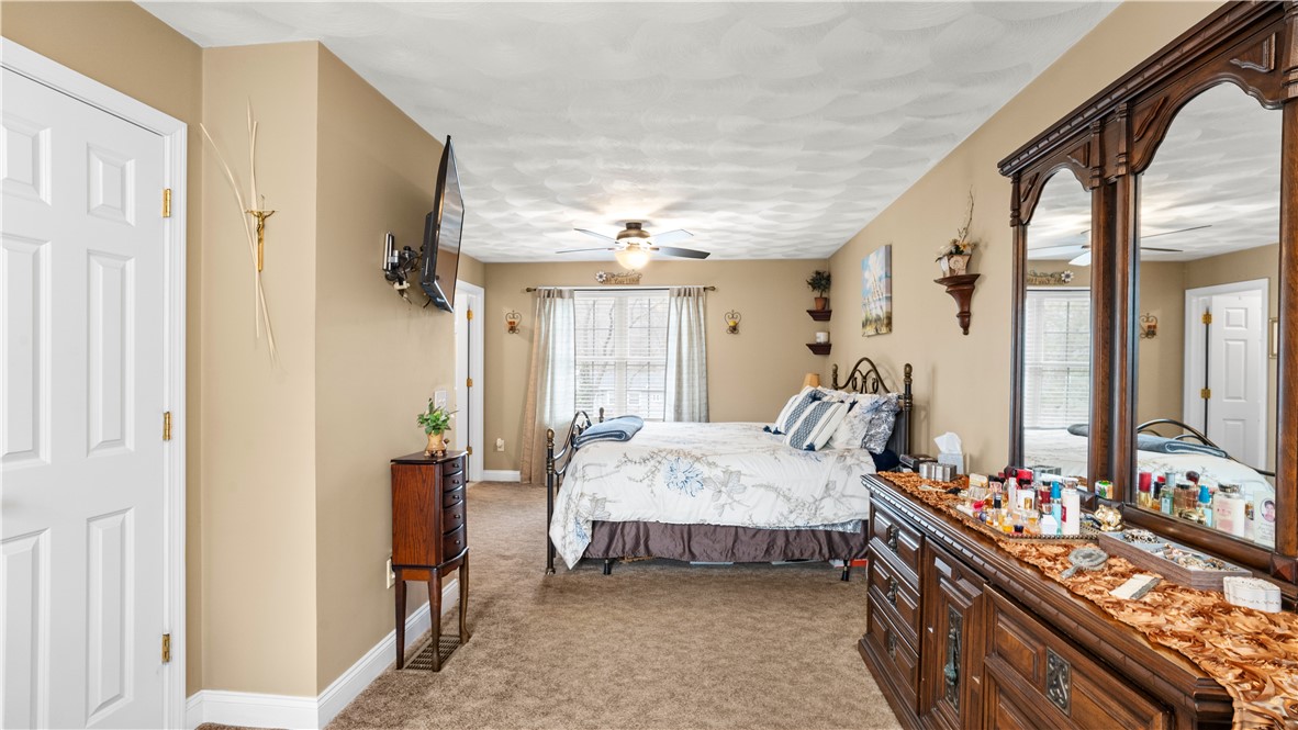 9 Kenneth Avenue Warwick, RI 02889 - Photo 13 of 37