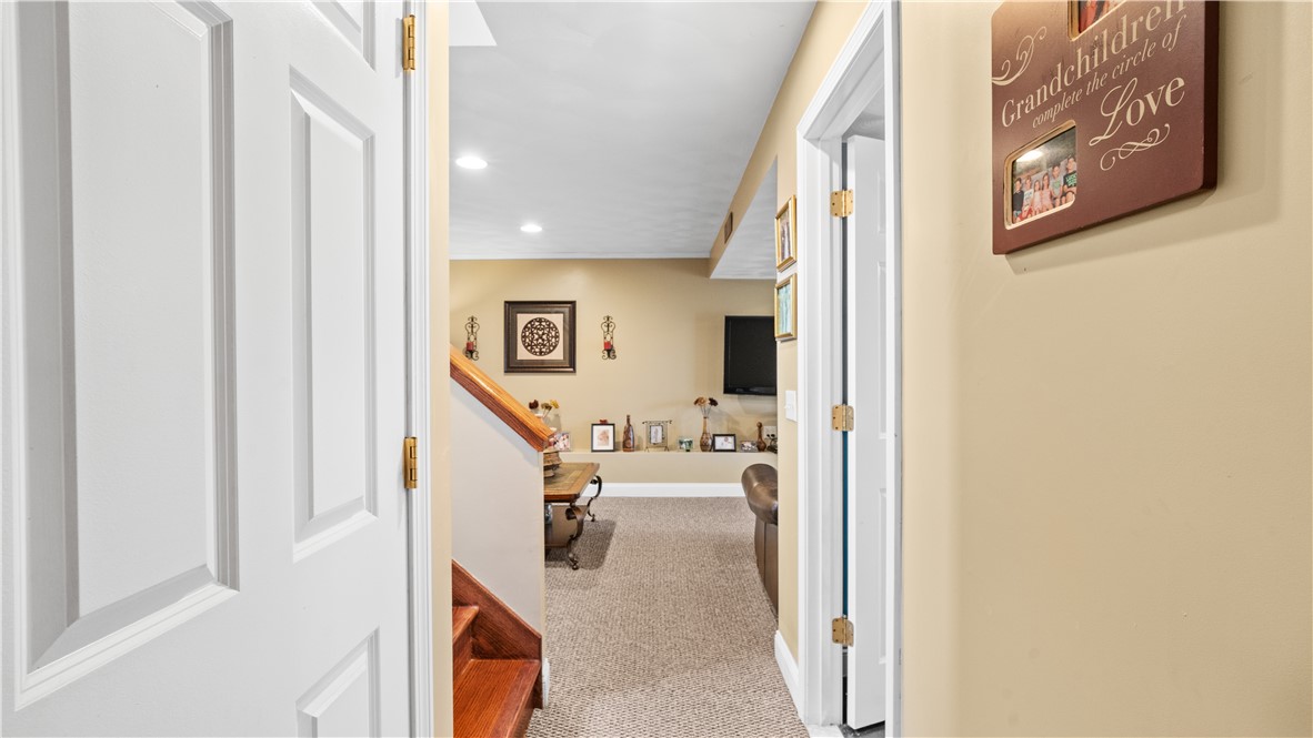 9 Kenneth Avenue Warwick, RI 02889 - Photo 21 of 37