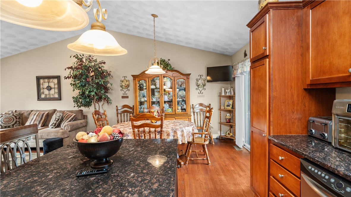 9 Kenneth Avenue Warwick, RI 02889 - Photo 6 of 37