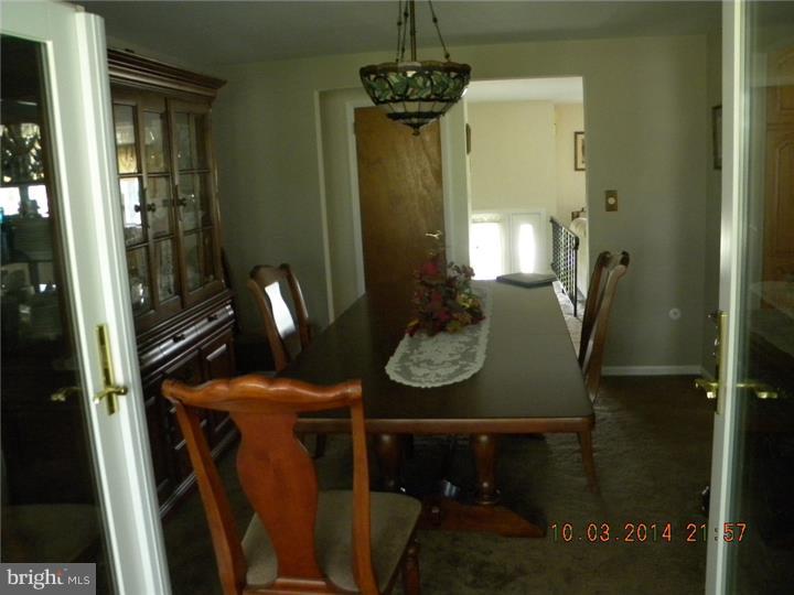 787 Ebelhare Road Pottstown, PA 19465 - Photo 5 of 13 Dining Room