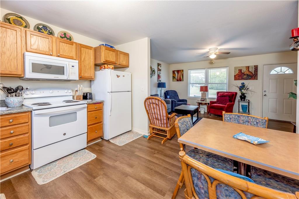 507-509 West 2nd Avenue, Unit 2 Caney, KS 67333 - Photo 6 of 27