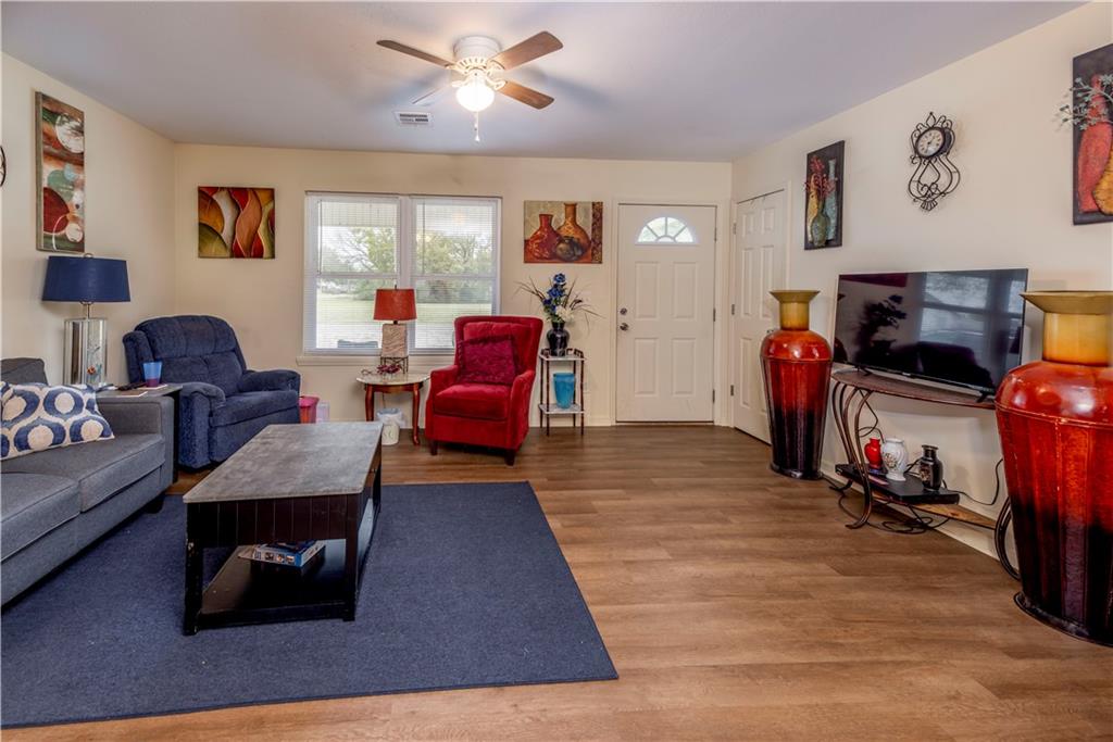 507-509 West 2nd Avenue, Unit 2 Caney, KS 67333 - Photo 8 of 27