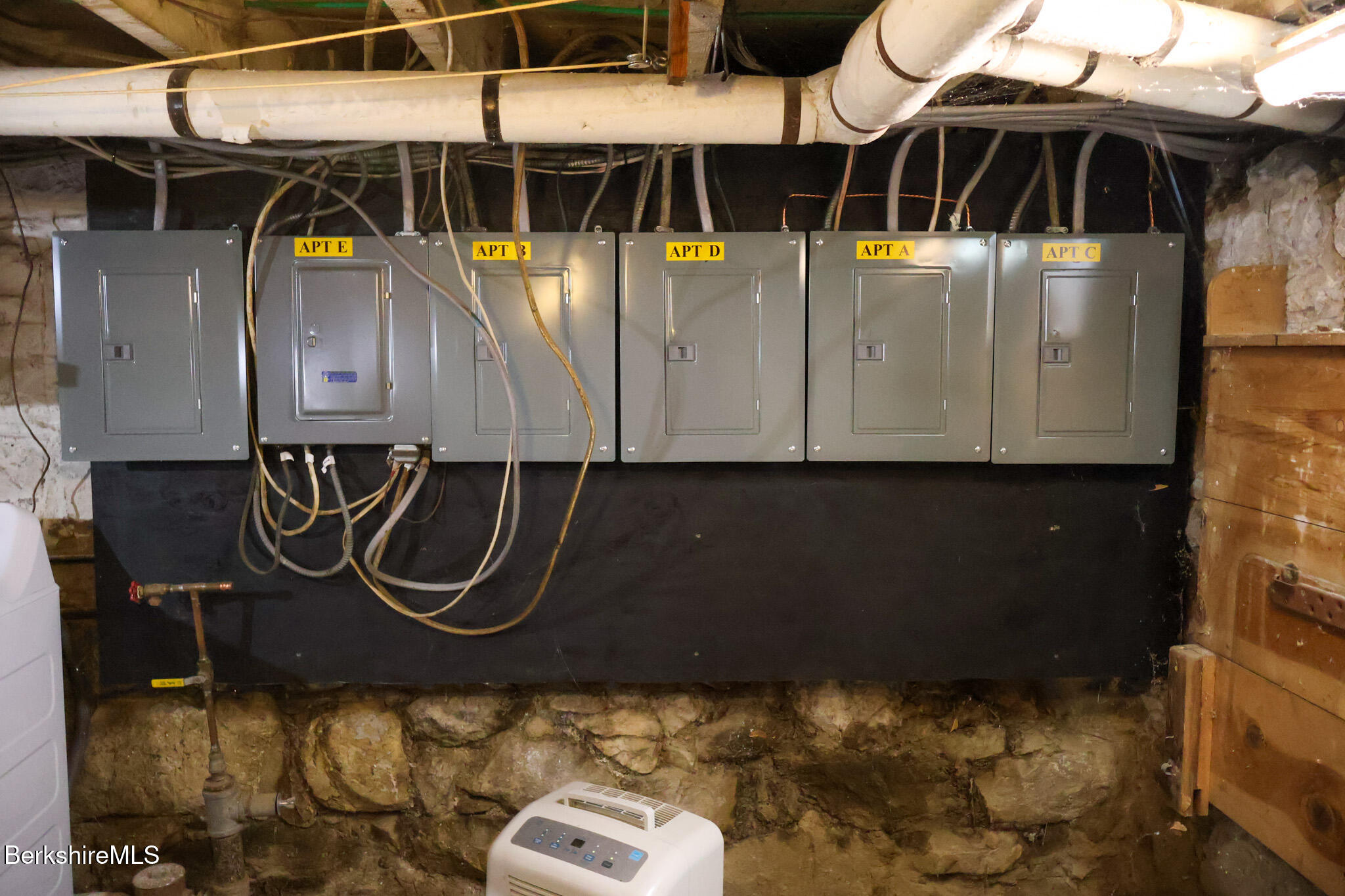 105 Friend Street Adams, MA 01220 - Photo 24 of 27