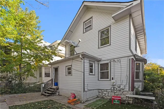 $299,000 | 3948 Mercier Street, Kansas City, MO 64111