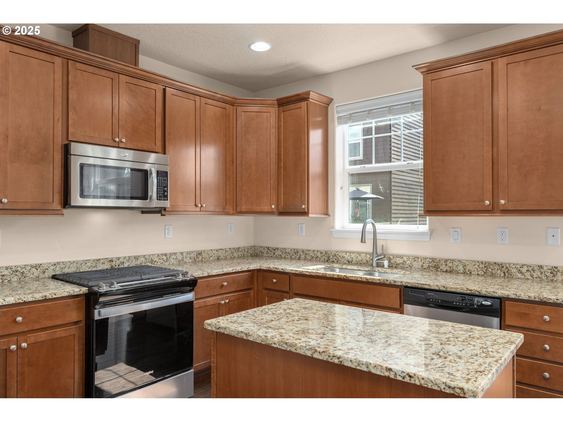 11002 Southwest Sage Terrace Portland, OR 97223 - Photo 15 of 36