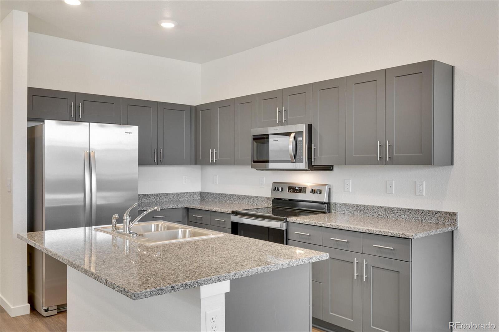 6904 Zig Place Frederick, CO 80530 - Photo 8 of 37