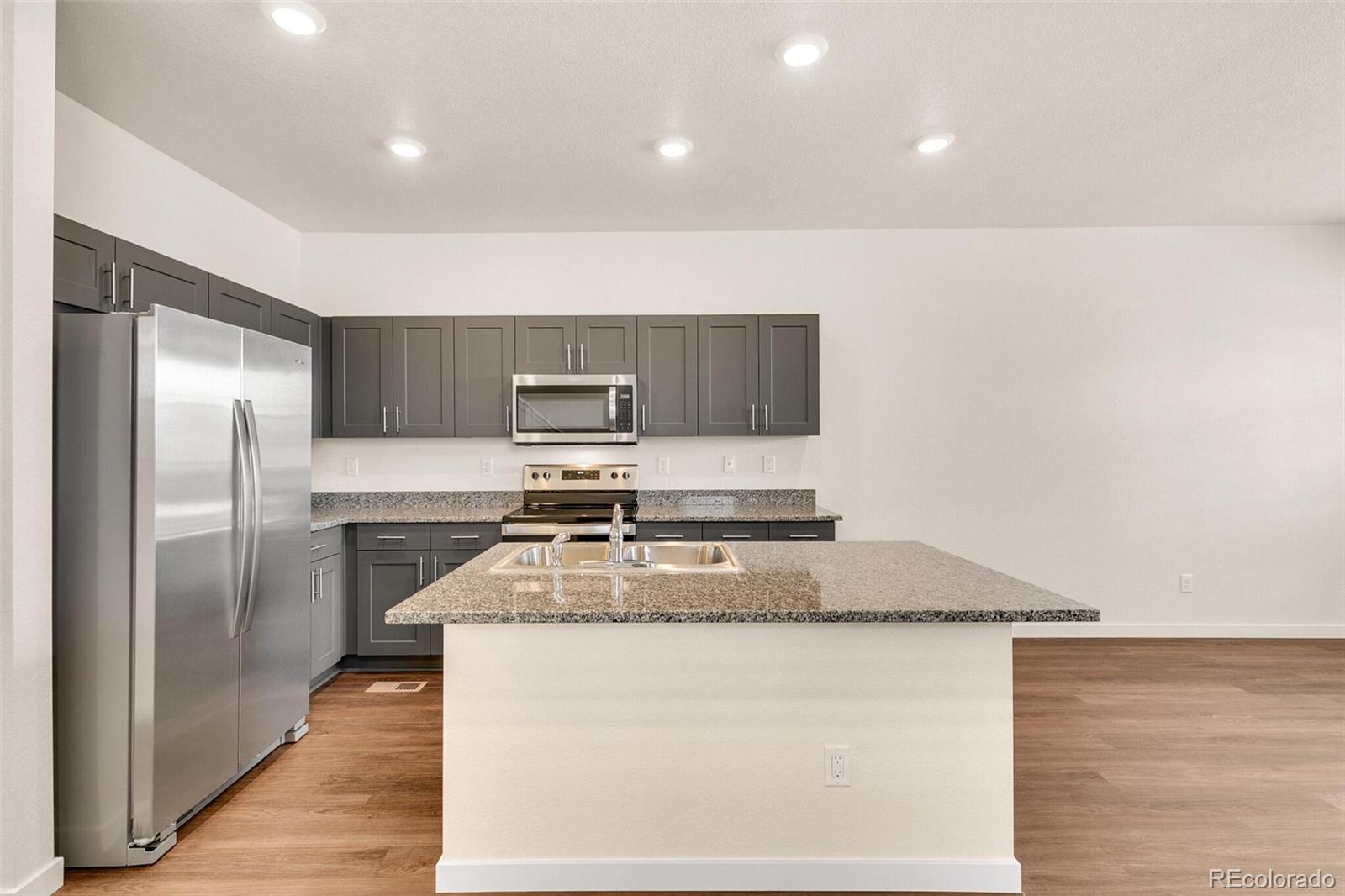 6904 Zig Place Frederick, CO 80530 - Photo 9 of 37