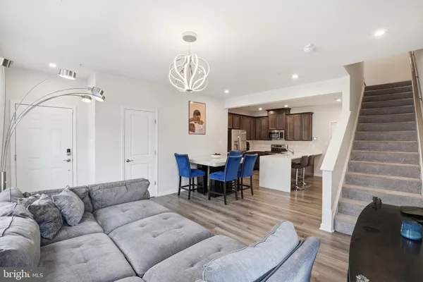 $3,200 | 10501 John Glenn Street, Lanham, MD 20706