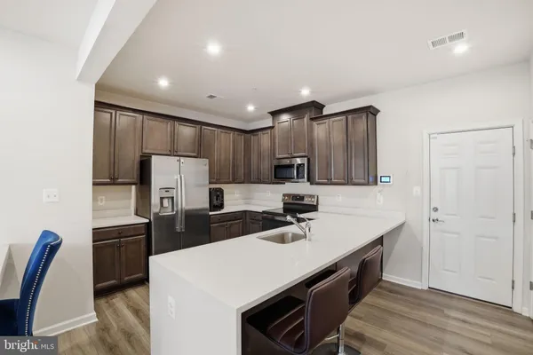 $3,200 | 10501 John Glenn Street, Lanham, MD 20706