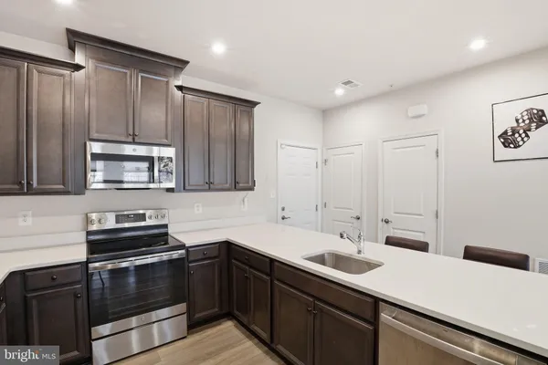 $3,200 | 10501 John Glenn Street, Lanham, MD 20706