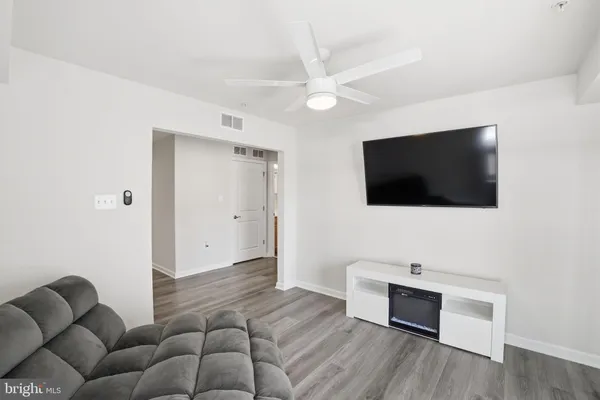 $3,200 | 10501 John Glenn Street, Lanham, MD 20706