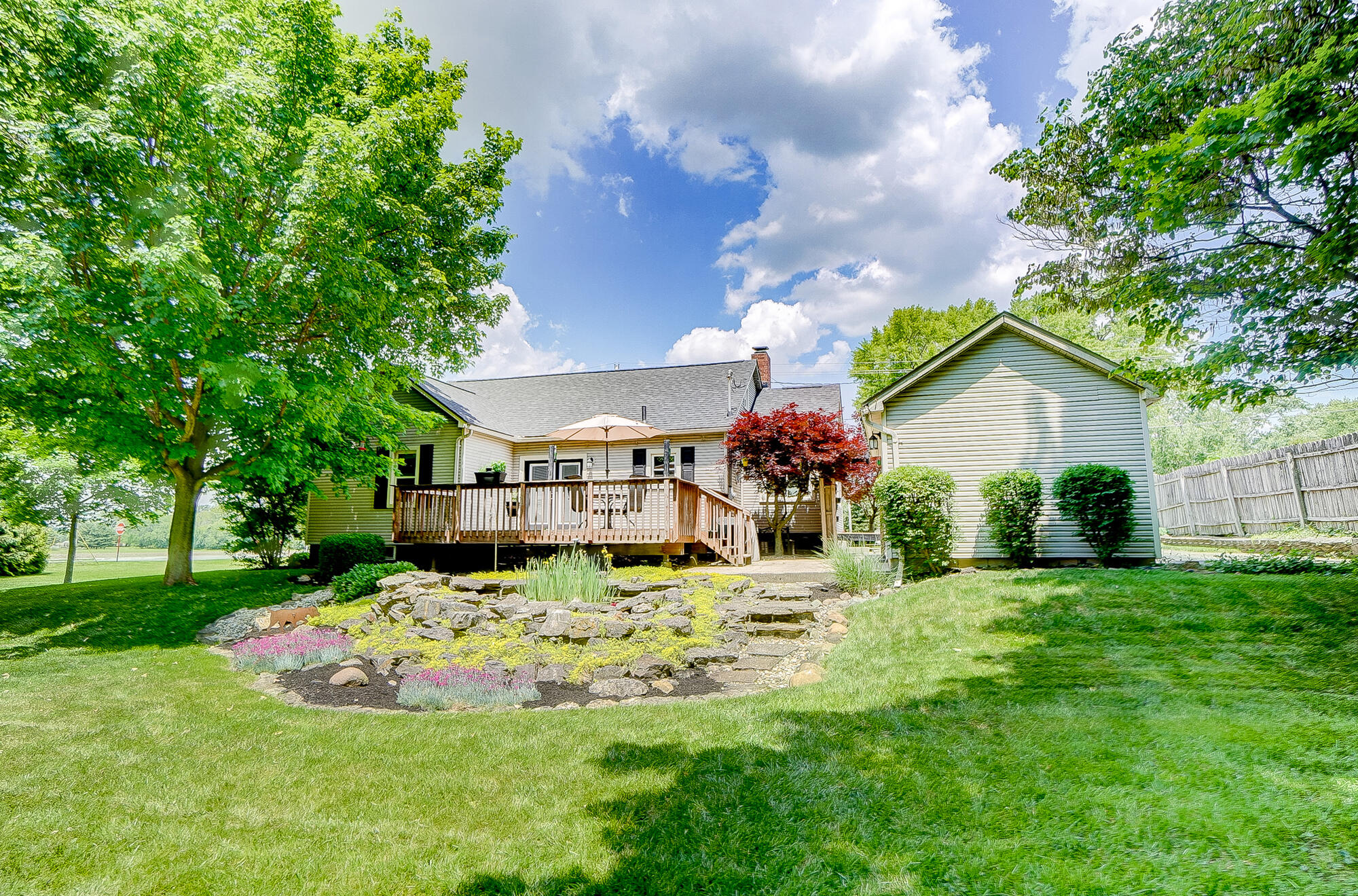 175 West Possum Road Springfield, OH 45506 - Photo 2 of 56