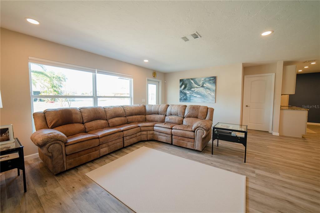 35 Stanford Road Venice, FL 34293 - Photo 12 of 40