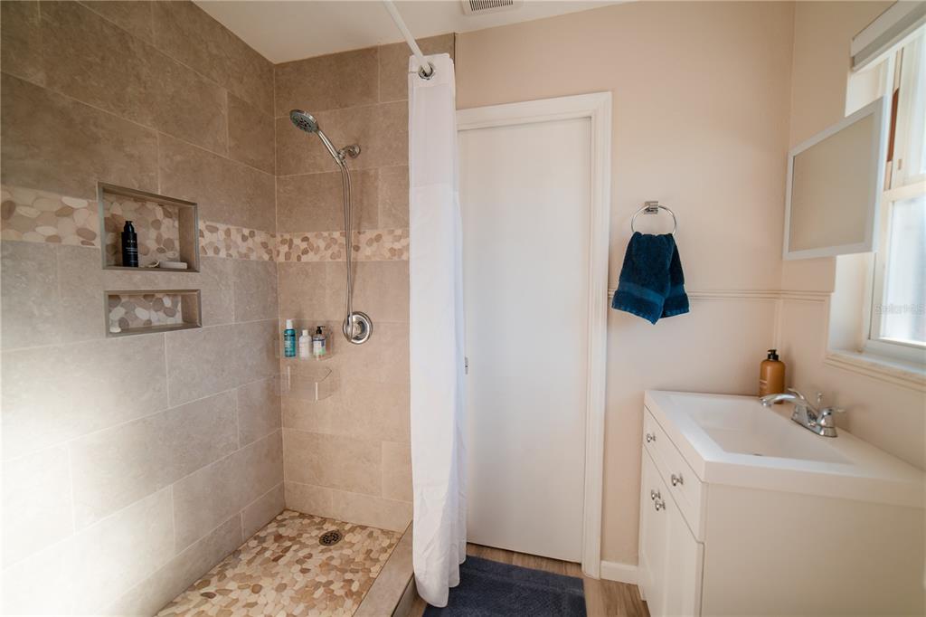 35 Stanford Road Venice, FL 34293 - Photo 23 of 40