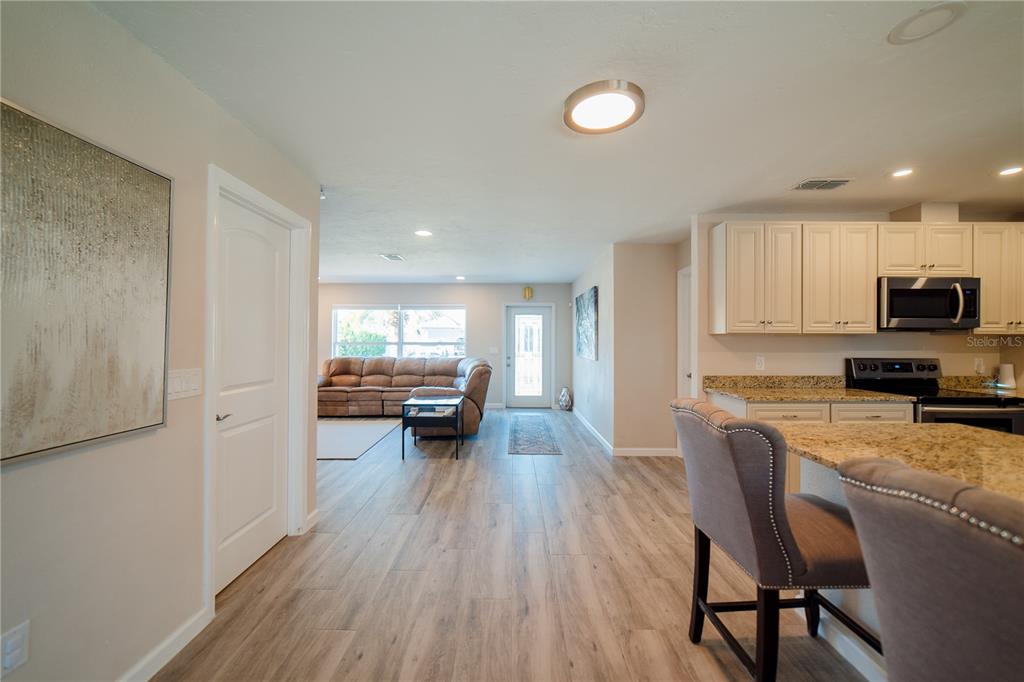 35 Stanford Road Venice, FL 34293 - Photo 9 of 40