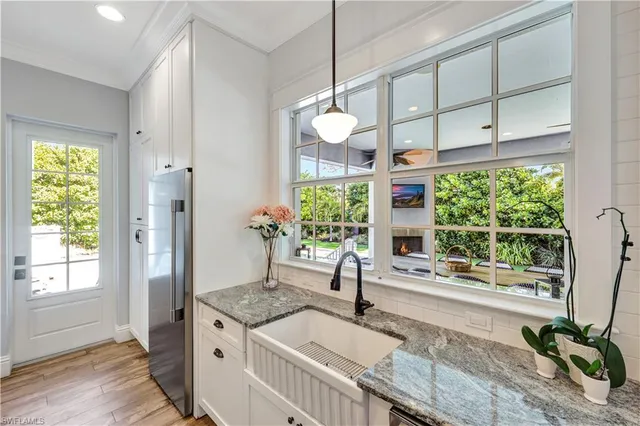 $3,500,000 | 5288 Sand Dollar Lane, Naples, FL 34103