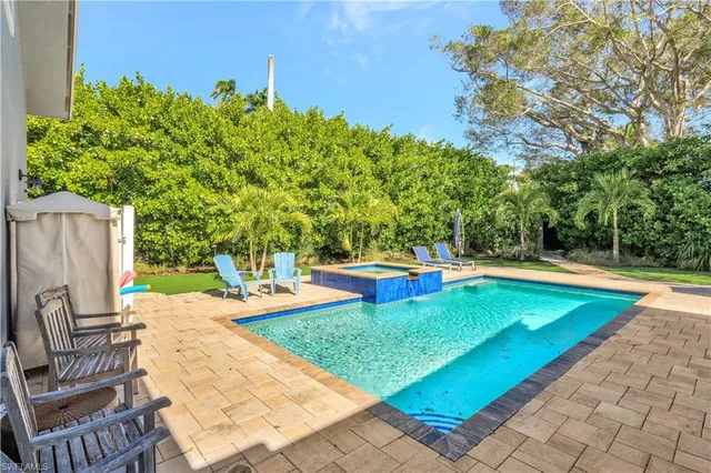 $3,500,000 | 5288 Sand Dollar Lane, Naples, FL 34103