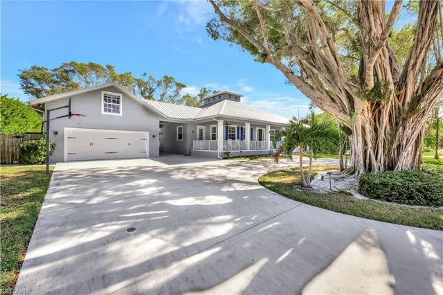 $3,500,000 | 5288 Sand Dollar Lane, Naples, FL 34103