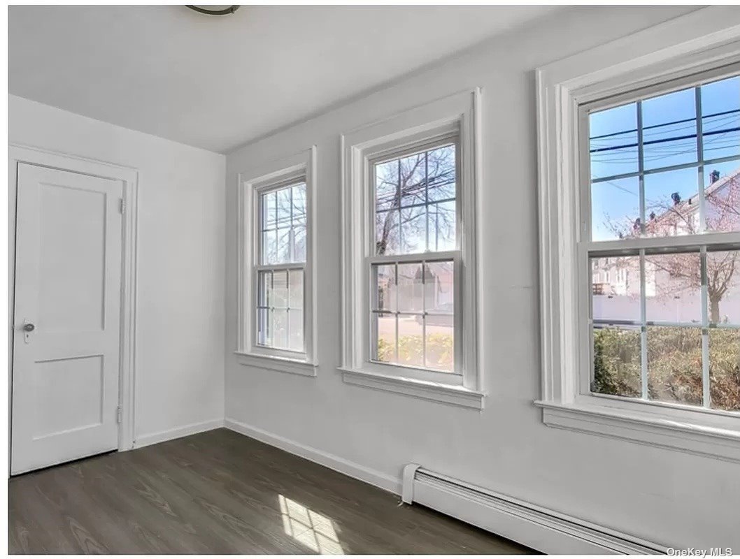 249-07 88th Road Queens, NY 11426 - Photo 4 of 8