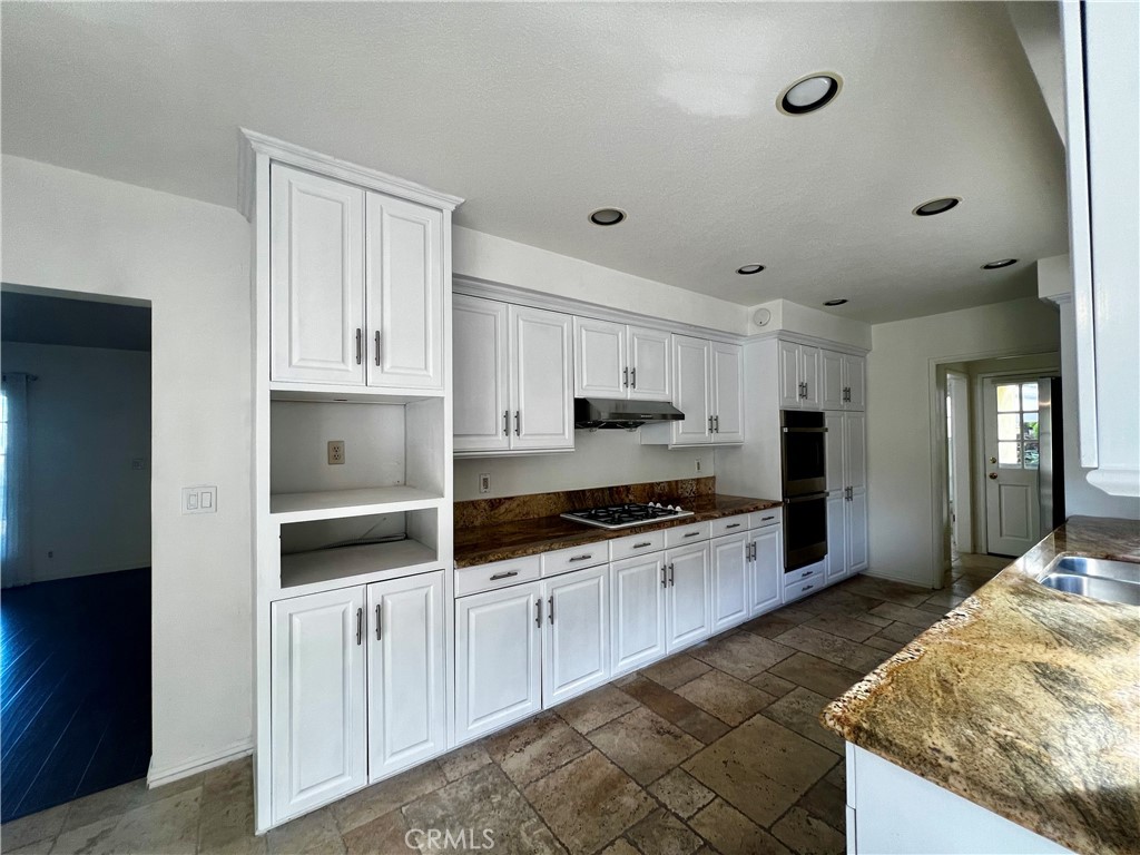 5544 Littlebow Road Rancho Palos Verdes, CA 90275 - Photo 15 of 34