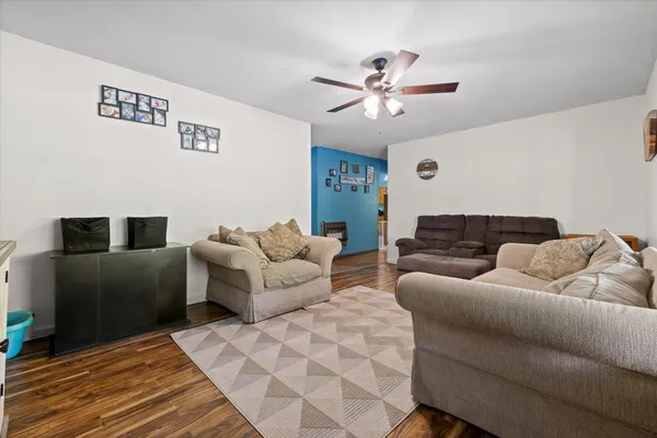 $300,000 | 553 Back Valley Road, Trenton, GA 30752