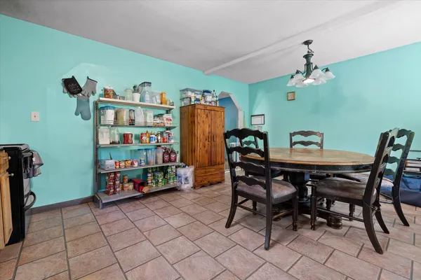 $300,000 | 553 Back Valley Road, Trenton, GA 30752