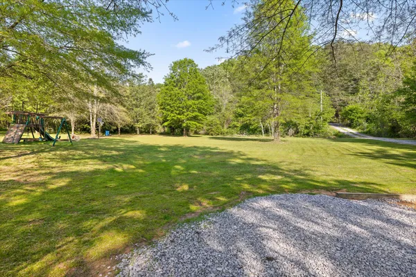 $300,000 | 553 Back Valley Road, Trenton, GA 30752