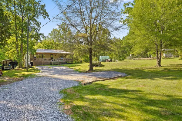 $300,000 | 553 Back Valley Road, Trenton, GA 30752