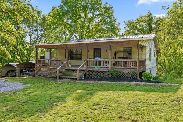$300,000 | 553 Back Valley Road, Trenton, GA 30752