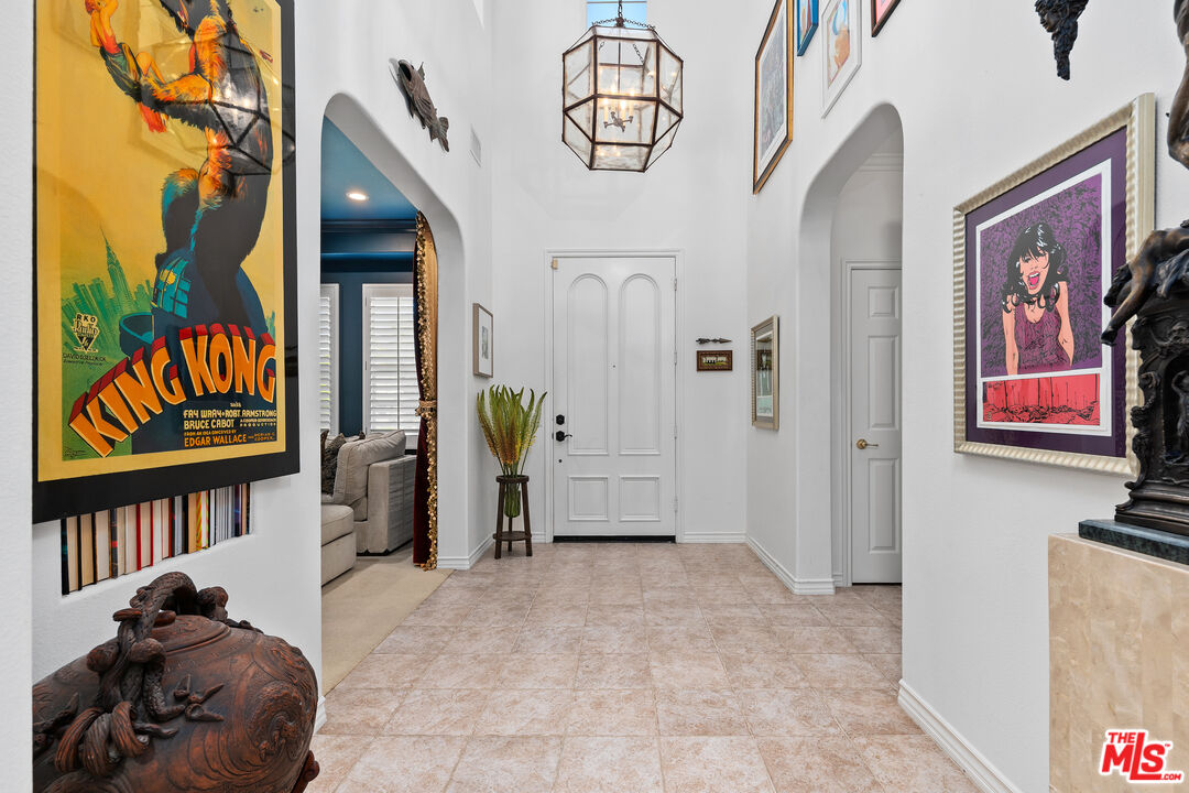 25514 Brighton Place Stevenson Ranch, CA 91381 - Photo 2 of 44