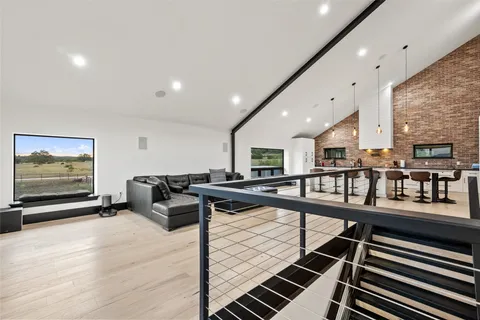 $1,799,000 | 561 Broken Bit Trail, Dripping Springs, TX 78620