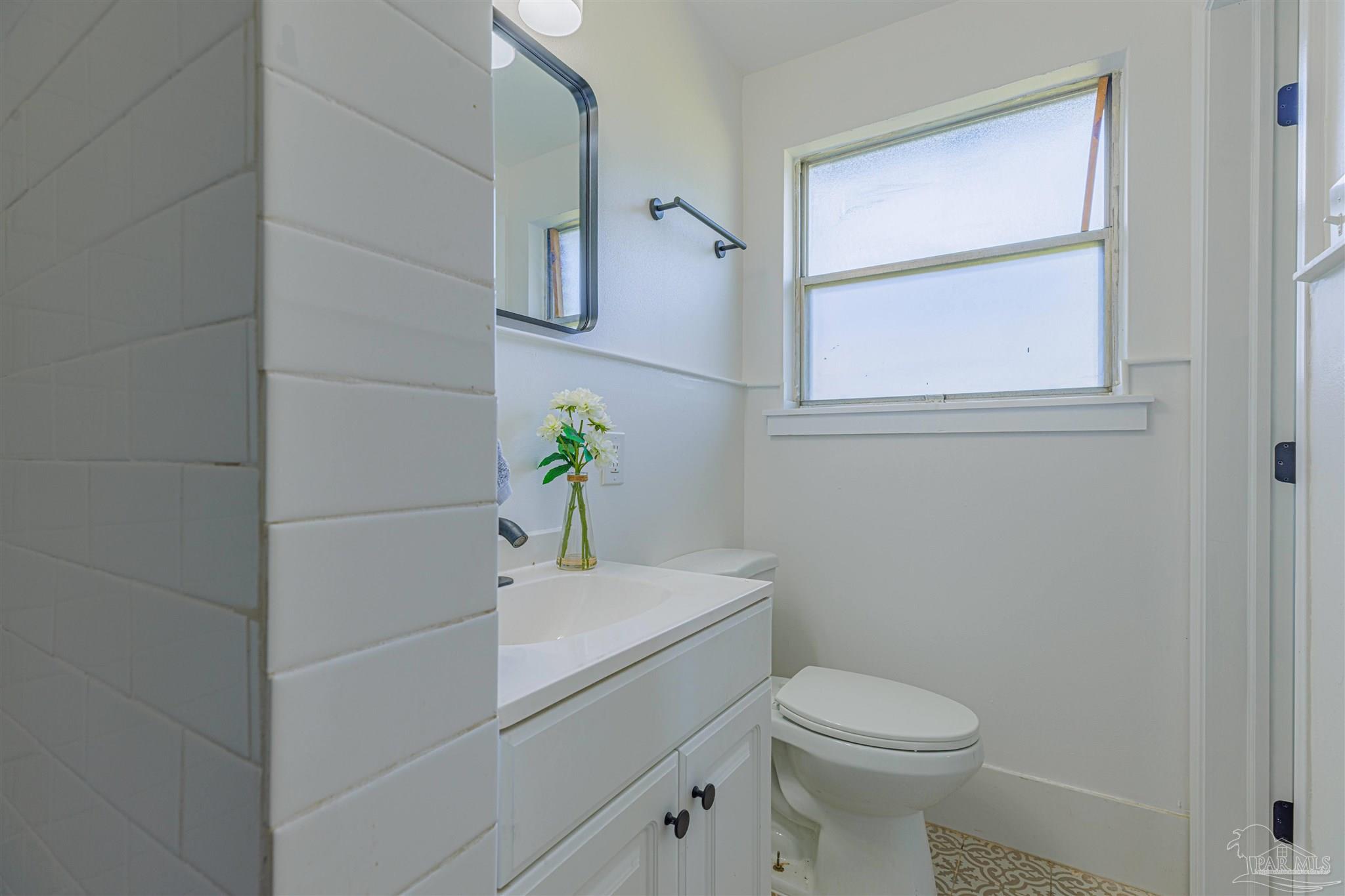 860 East Burgess Road Pensacola, FL 32504 - Photo 27 of 47 Gallery Image 27