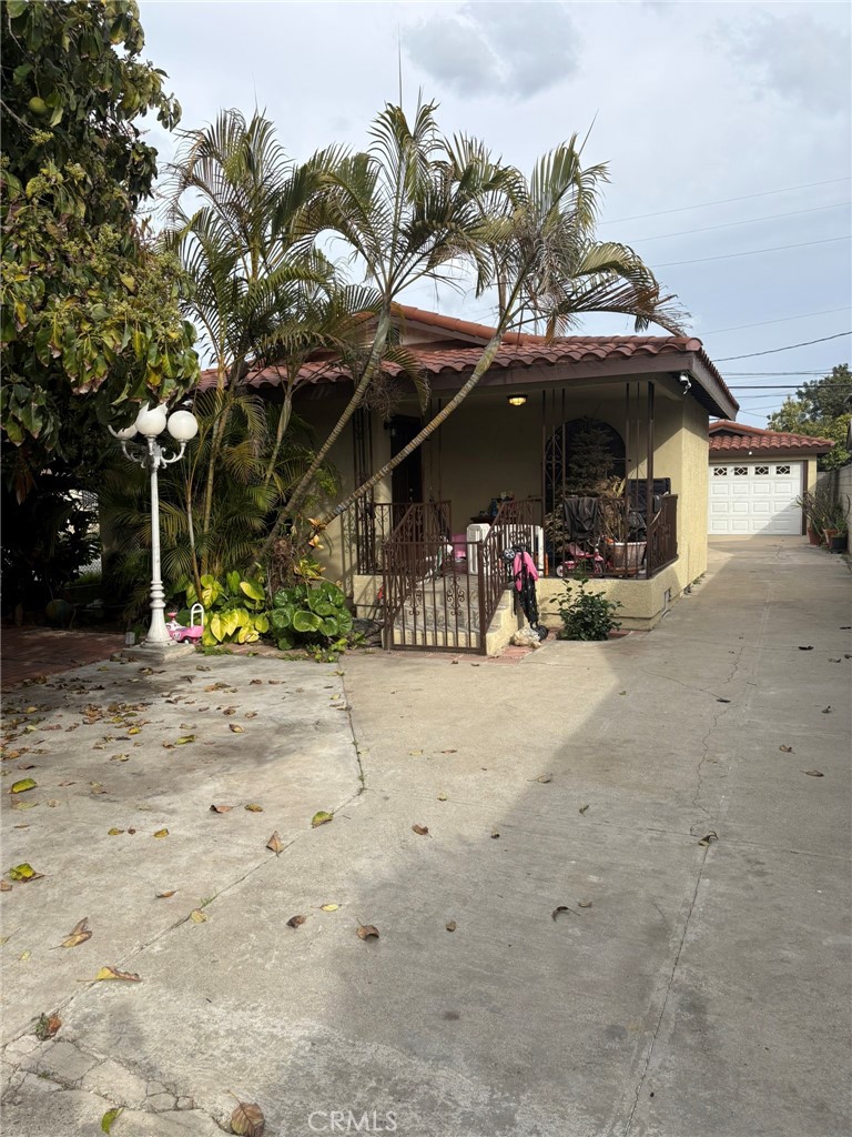 1362 South Downey Road Los Angeles, CA 90023 - Photo 2 of 30 a view of outdoor space yard and porch
