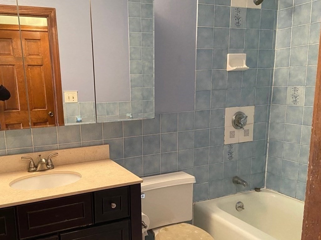 108 Scribner Road Tyngsborough, MA 01879 - Photo 14 of 23